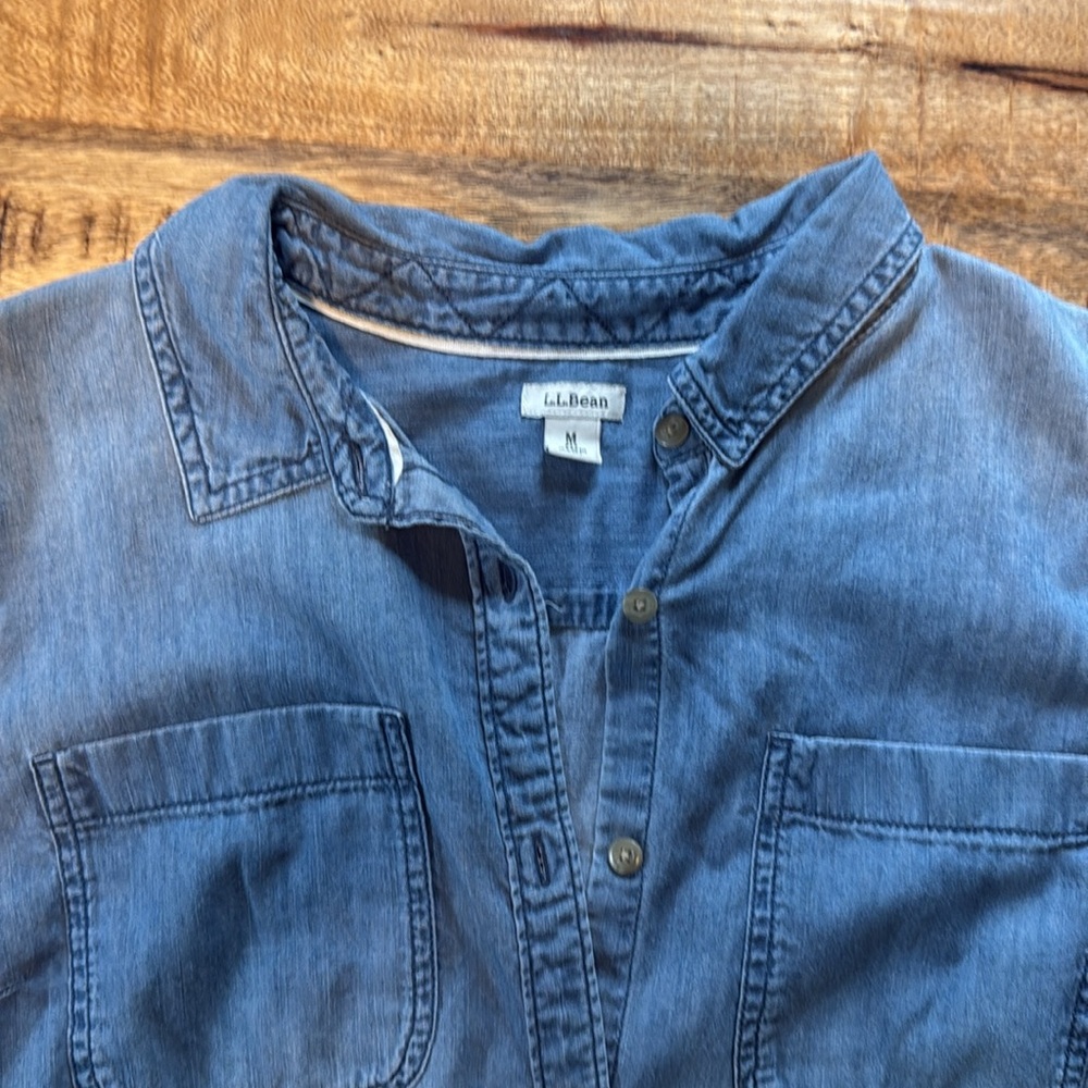 L.L Bean Light Blue Chambray Button-Down Shirt - Picture 2 of 4